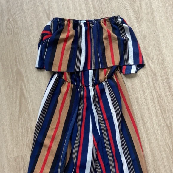 💜NWOT💜 Lani Strapless Striped Jumpsuit - Picture 4 of 9